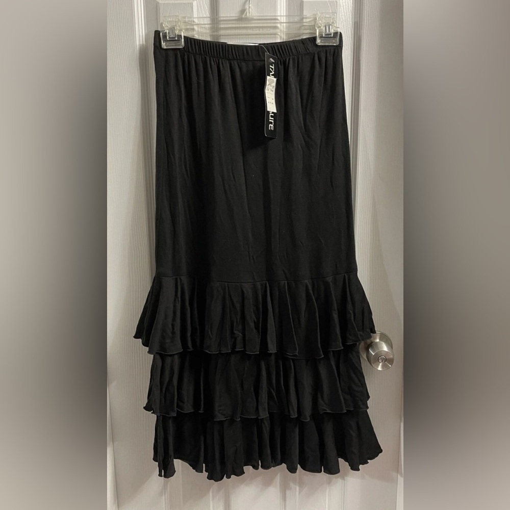 Elegant Black Ruffled Skirt